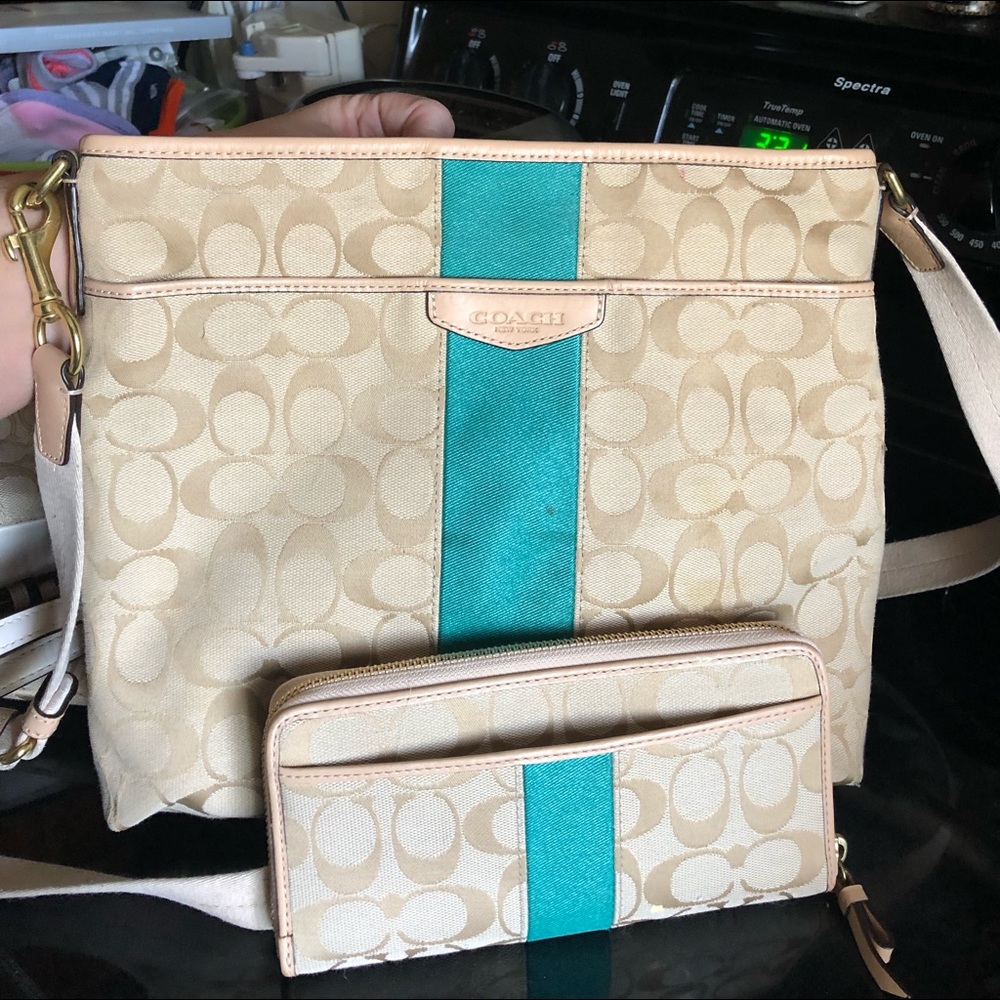 Coach purse and wallet